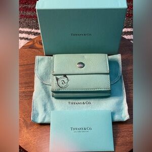 TIFFANY & CO Cat Street Blue Pebble Leather Trifold Compact Wallet w/Box & Dusty